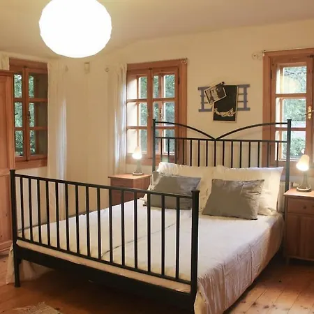 Drevenice U Azzyho Tatil Evi *