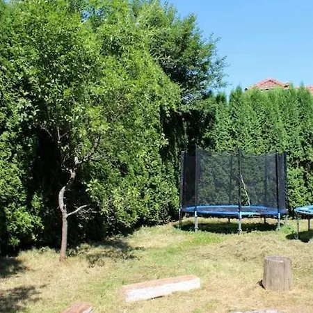 Drevenice U Azzyho *