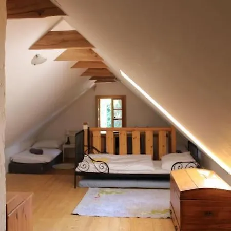 Drevenice U Azzyho Tatil Evi *