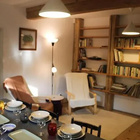 Drevenice U Azzyho Tatil Evi Lacnov