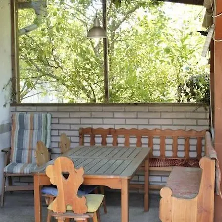 Drevenice U Azzyho Tatil Evi Lacnov