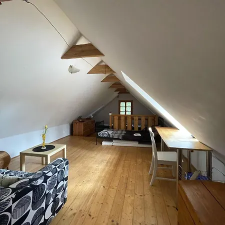 Drevenice U Azzyho *