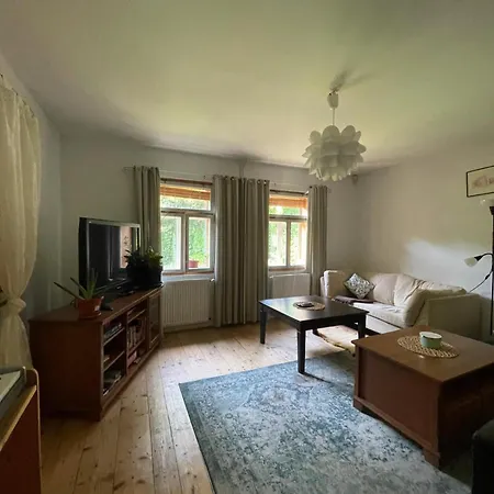Holiday home Drevenice U Azzyho Lacnov